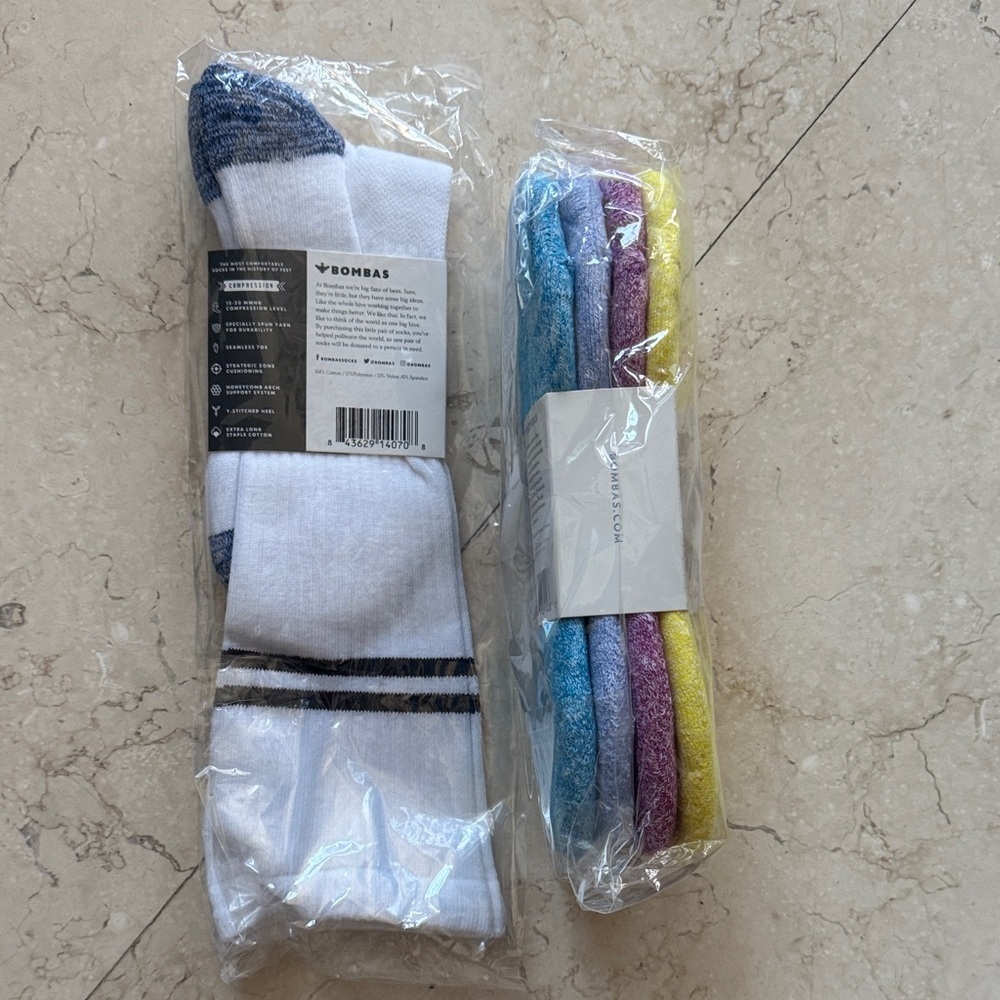 Bombas NWT Unisex sock bundle. 1-4pk no show & 1pr compression size: medium - Picture 2 of 7